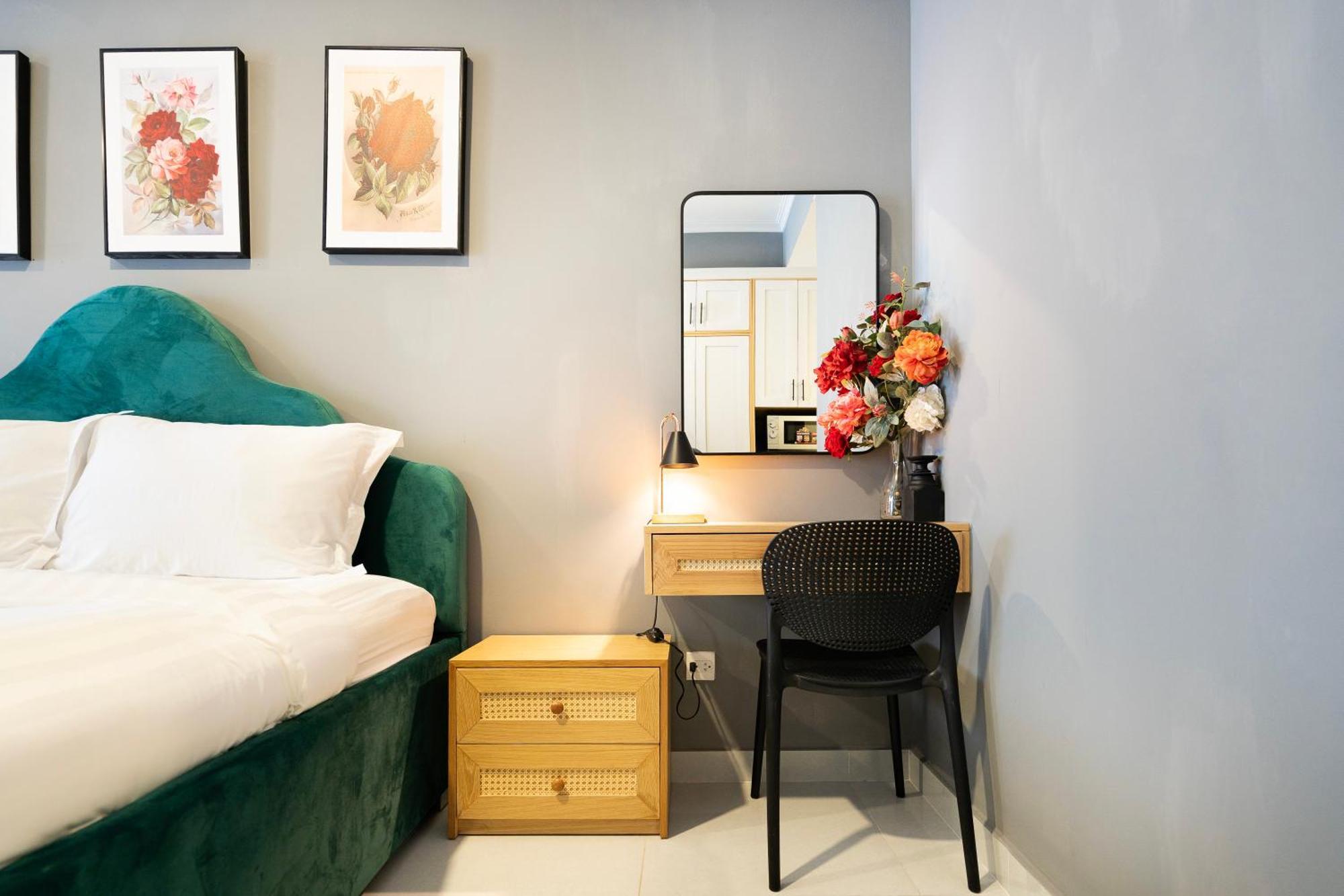 Otis Apartment - Soho Residence District 1 - Near Bui Vien ホーチミン市 エクステリア 写真