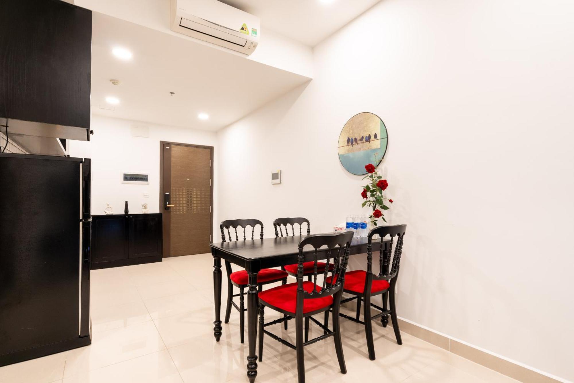 Otis Apartment - Soho Residence District 1 - Near Bui Vien ホーチミン市 エクステリア 写真