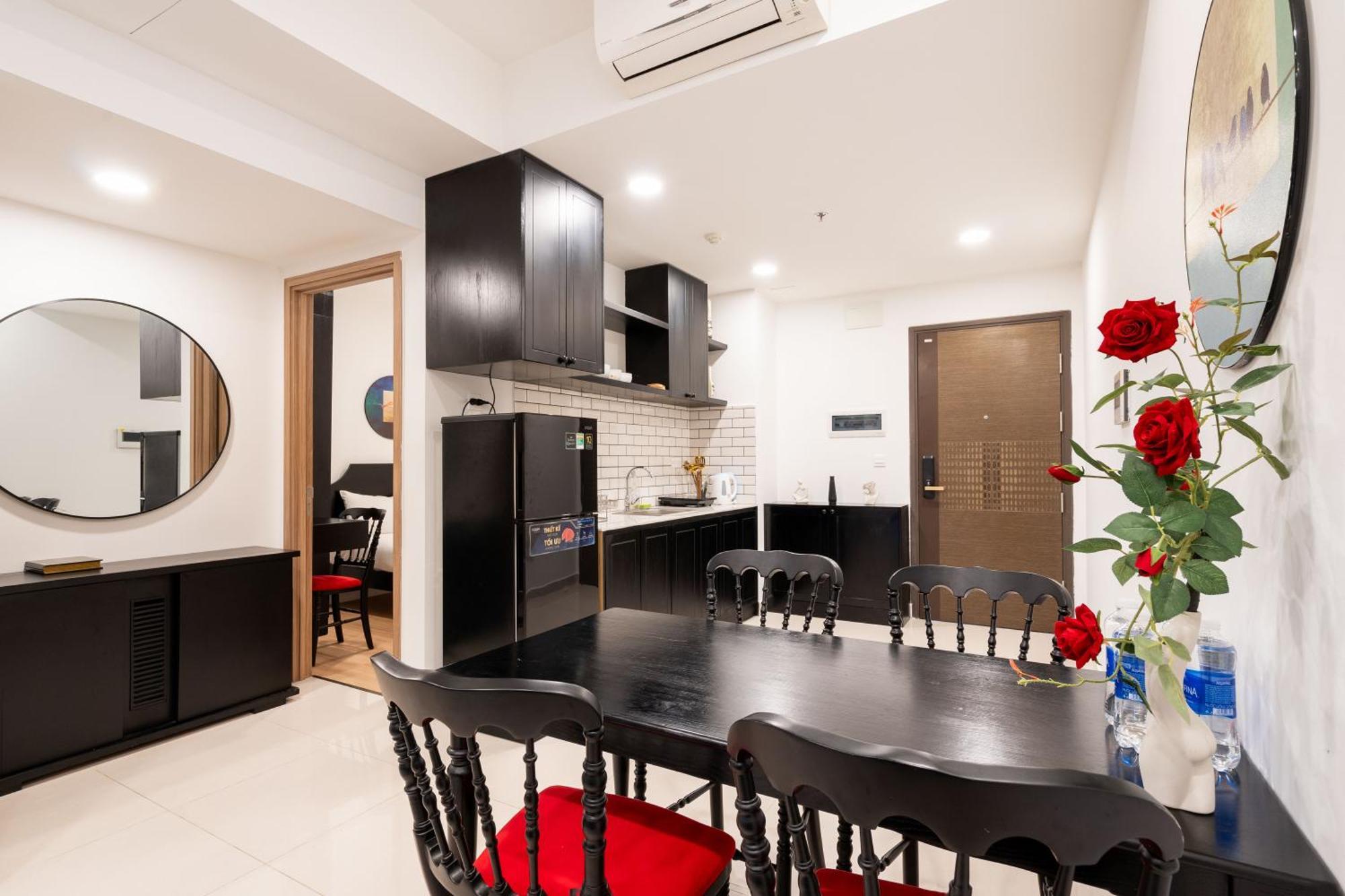 Otis Apartment - Soho Residence District 1 - Near Bui Vien ホーチミン市 エクステリア 写真